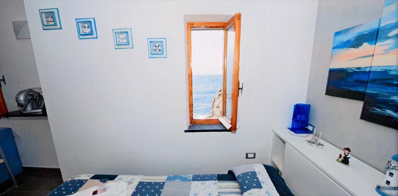 Dora Affittacamere Riomaggiore Esterno foto